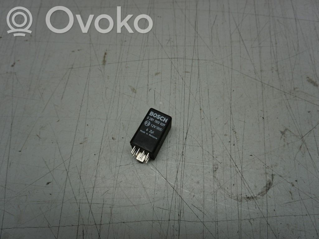 Реле пуска   232781,4E0907282A