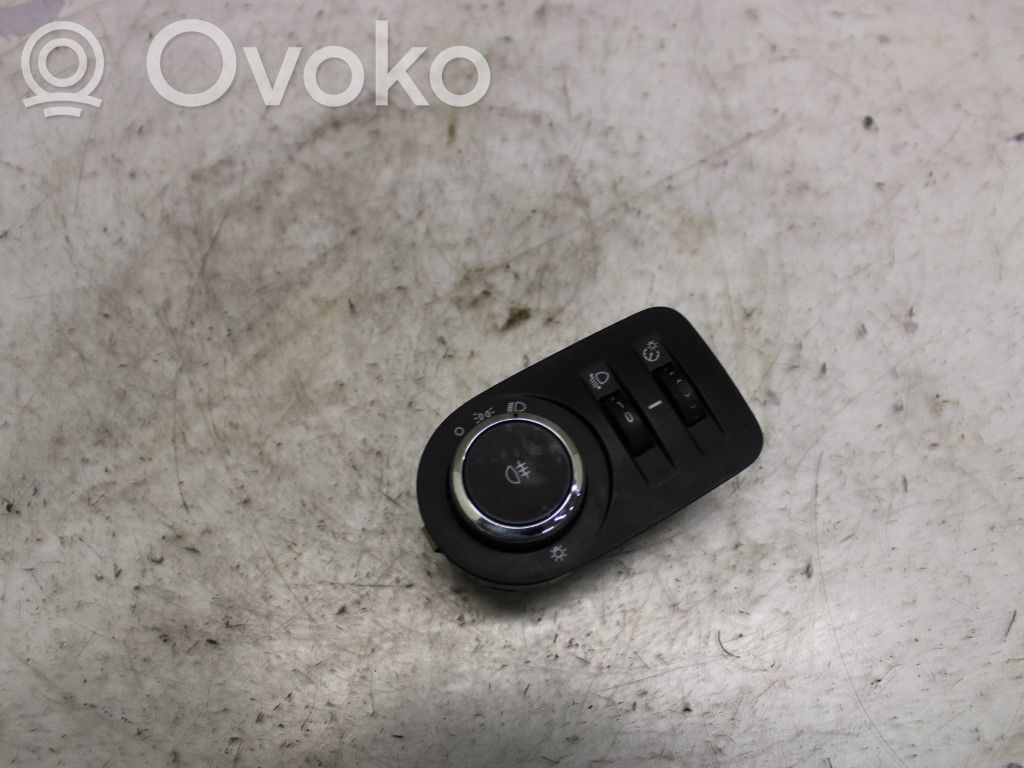 Light switch   13310282,N038611