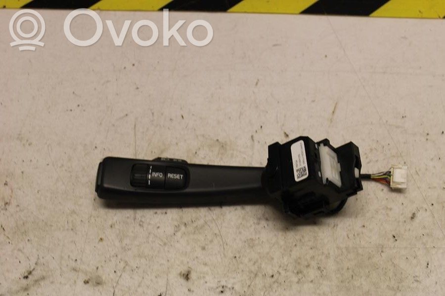 Volvo V70 Manetka / Przełącznik wycieraczek 