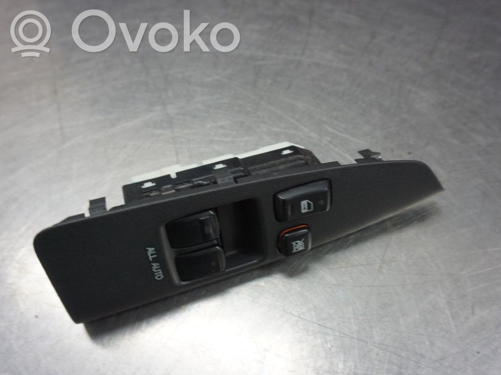 Toyota Corolla Verso E121 Interruptor del elevalunas eléctrico 