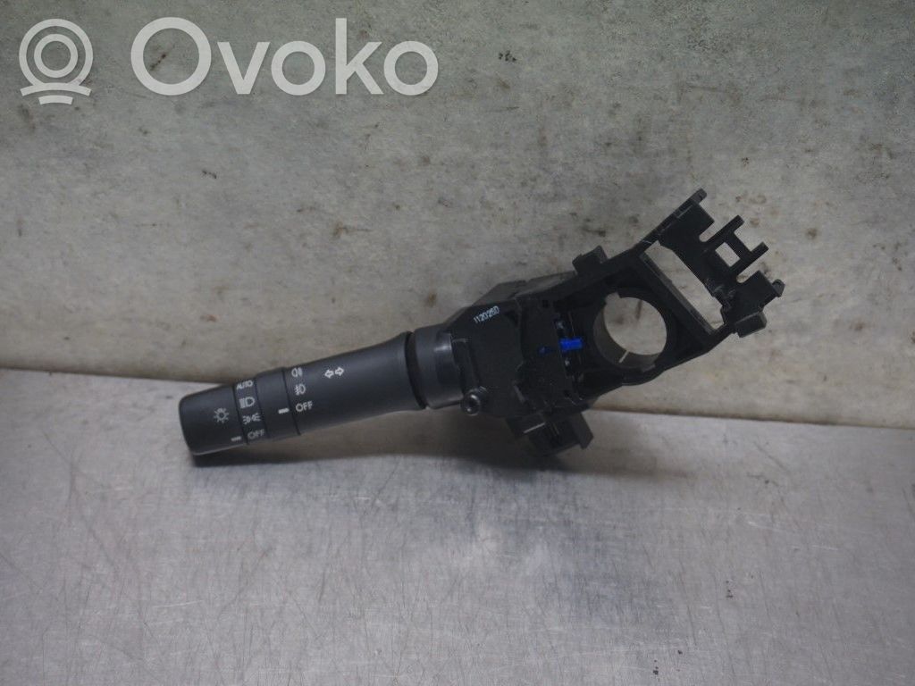 Commodo de clignotant   83195AJ070,181638