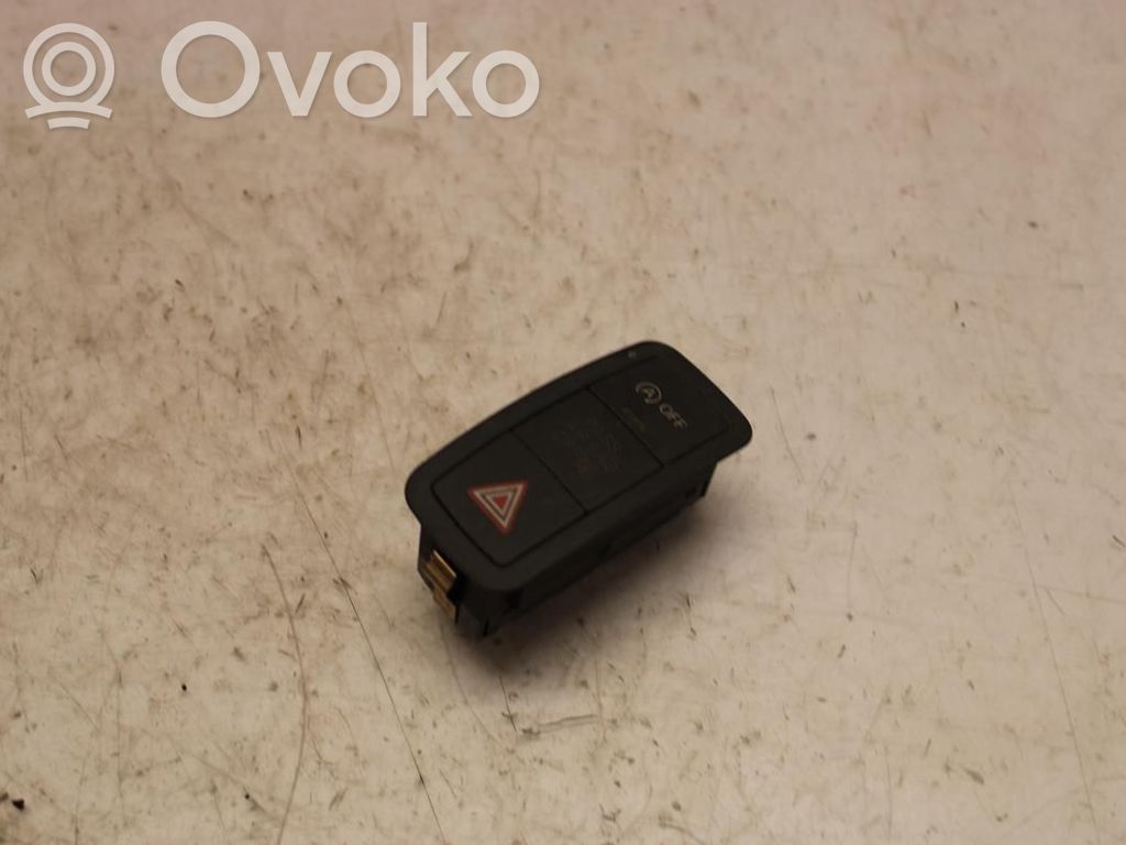 Hazard light switch   8X0959672C,N005845