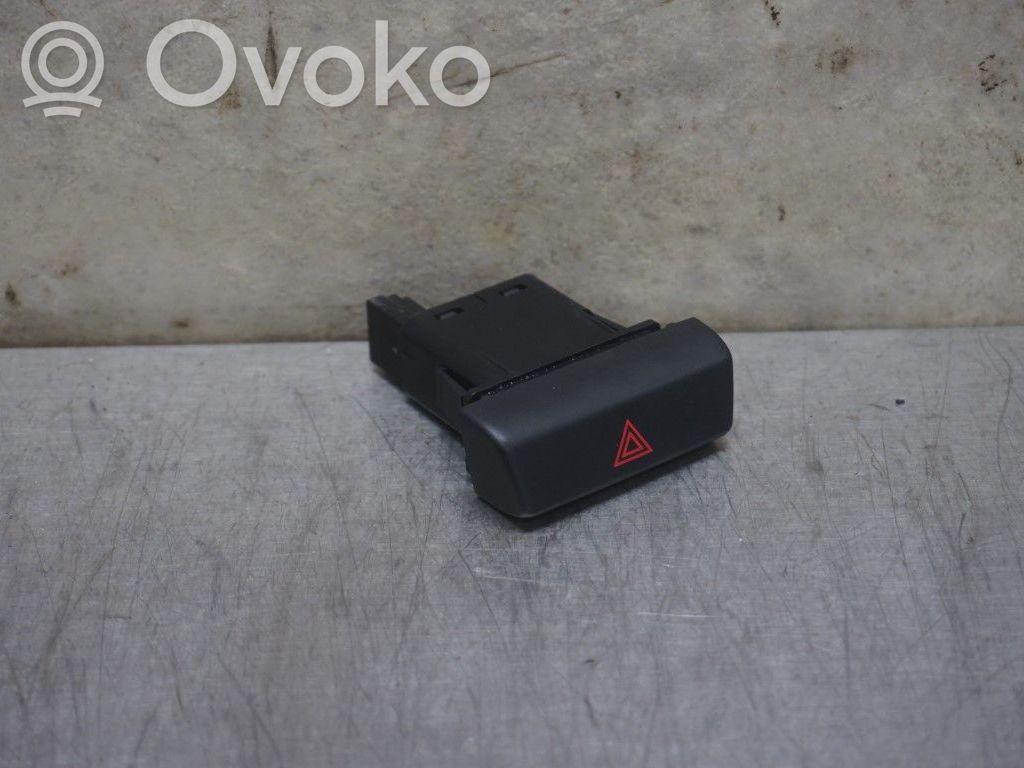 Hazard light switch   DA6A664H0,244747