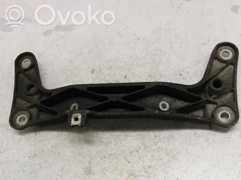 BMW 3 E90 E91 Gearbox mounting bracket 