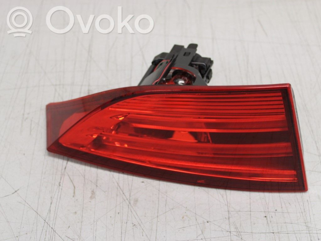 BMW X1 E84 Lampy tylnej klapy bagażnika 