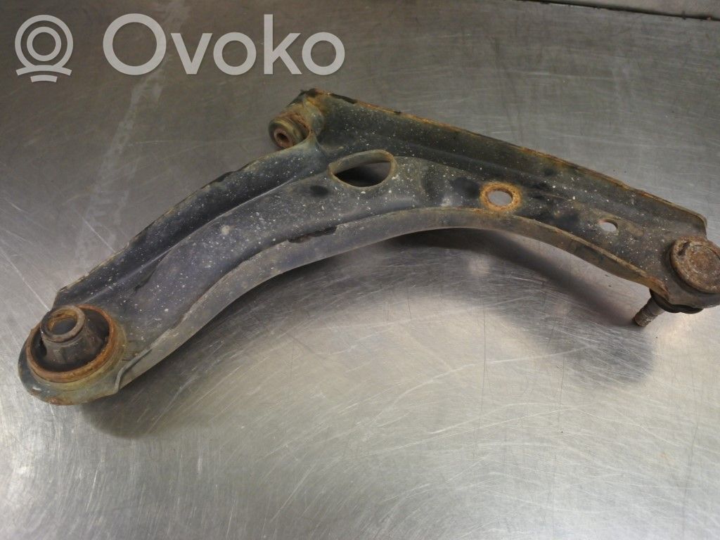 Toyota Aygo AB10 Basculă inferioară față 