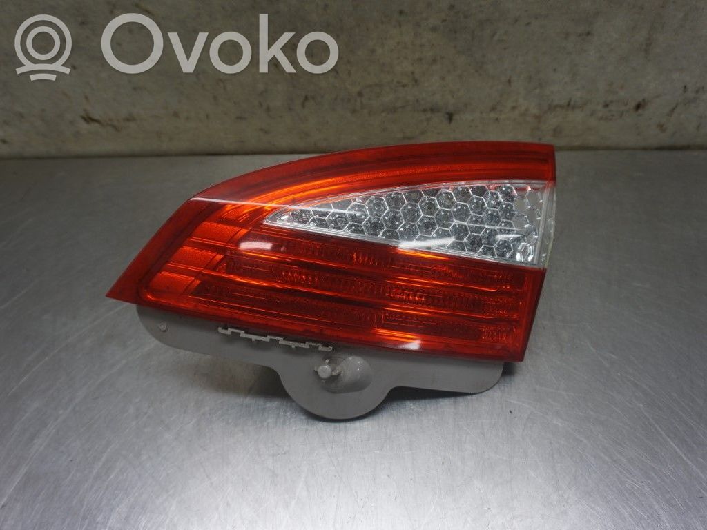 Ford Mondeo MK IV Lampy tylnej klapy bagażnika 