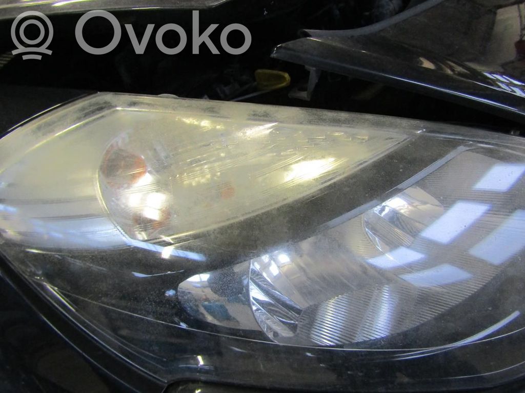 Renault Clio III Headlight/headlamp 