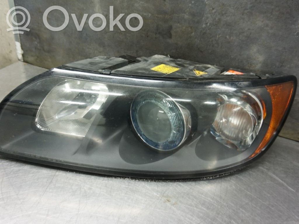 Volvo V50 Lampa przednia 