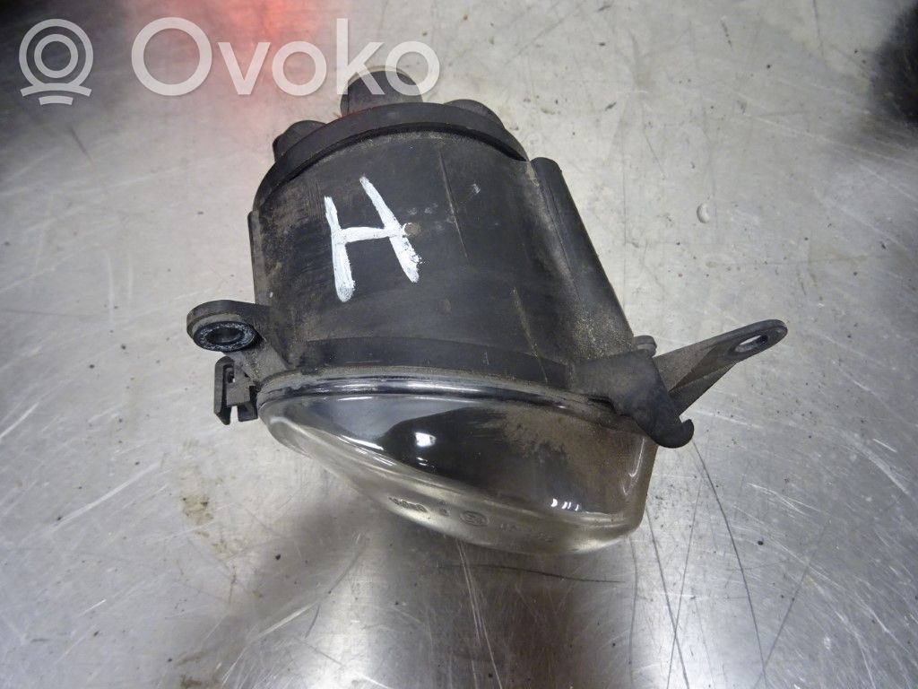 Front fog light   8D0941700B,136194