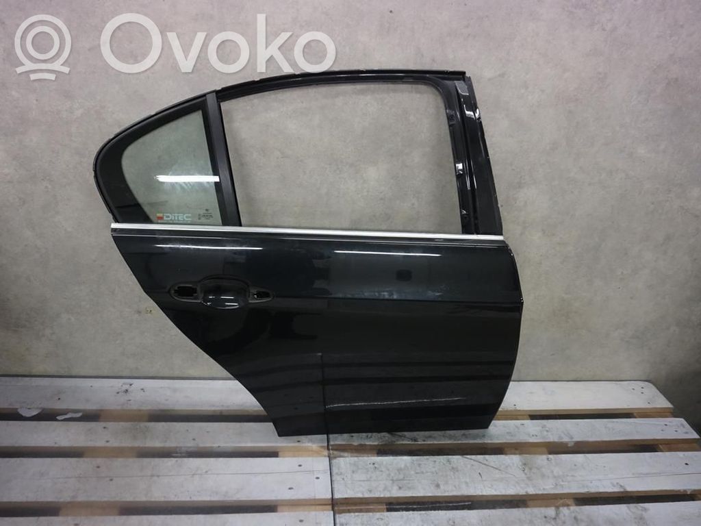 Rear door   41007203648,142380