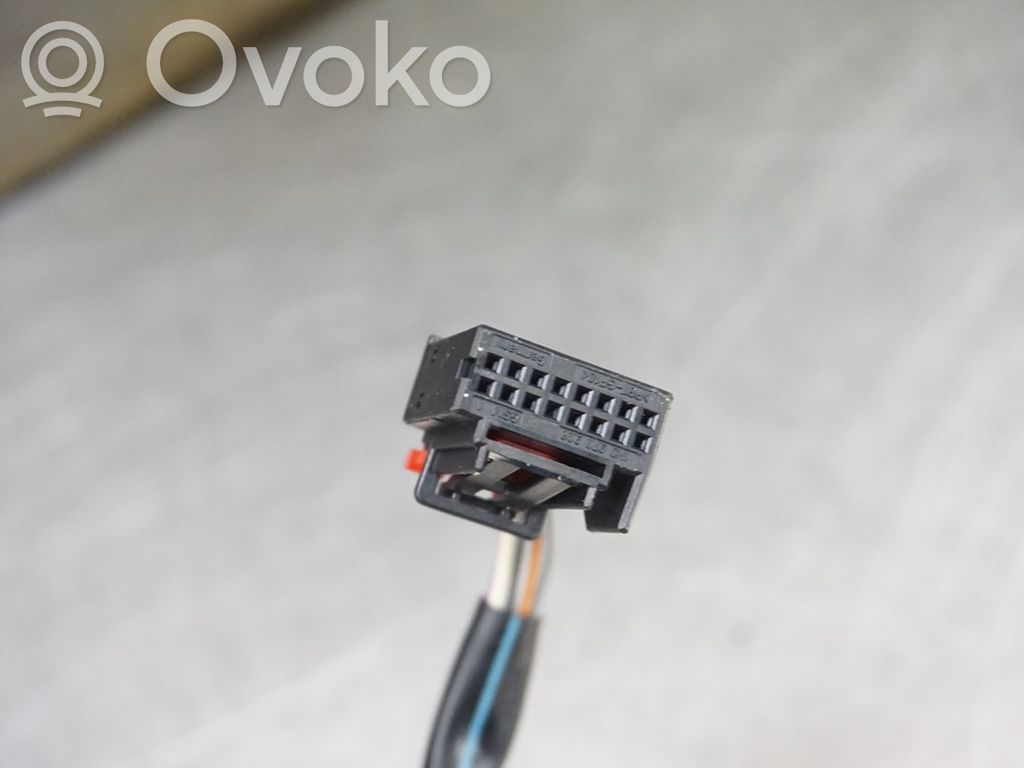 Volkswagen Touran I Elektryczne lusterko boczne drzwi przednich 