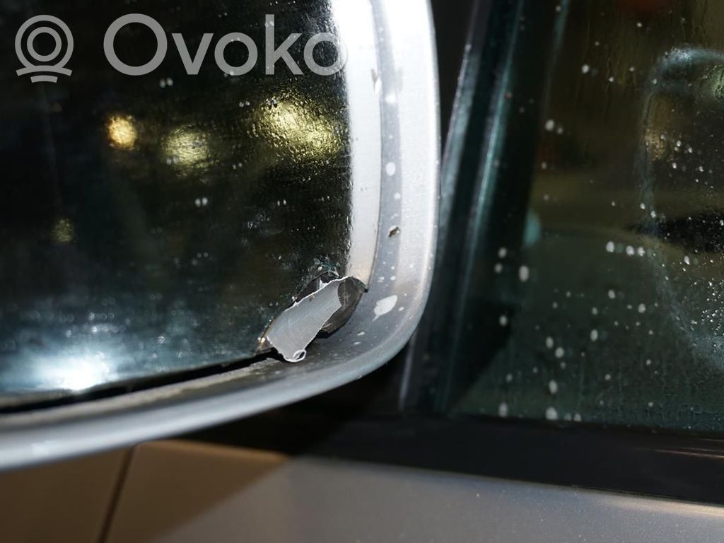 Volkswagen Touran I Elektryczne lusterko boczne drzwi przednich 