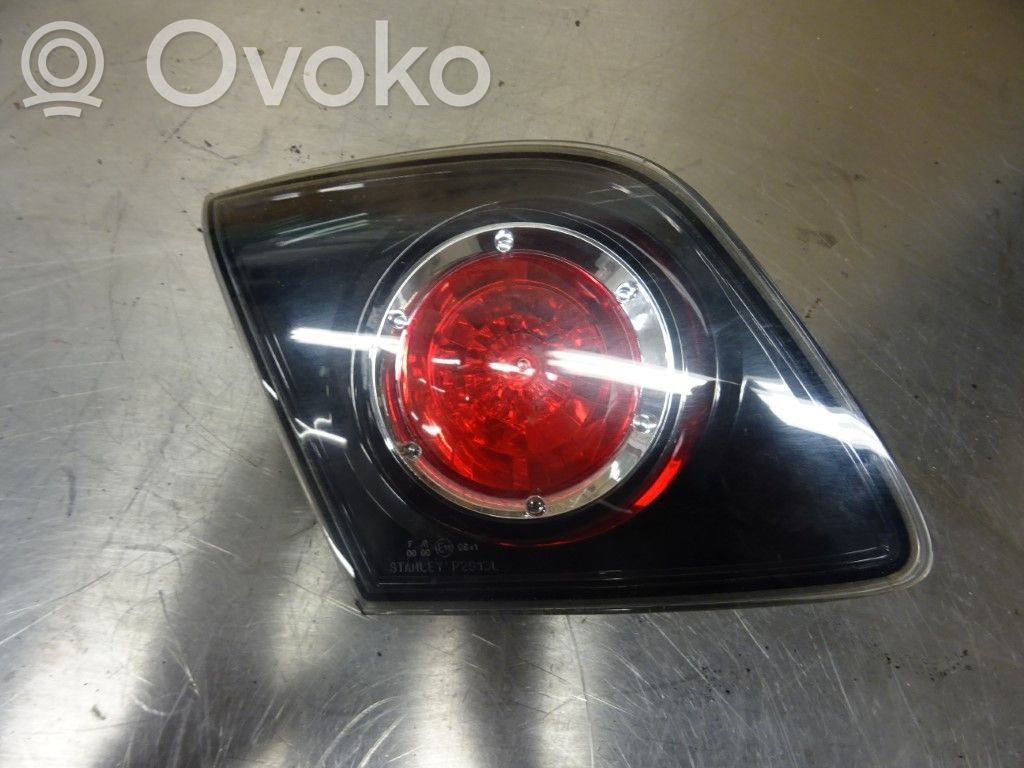 Mazda 3 I Luci posteriori del portellone del bagagliaio