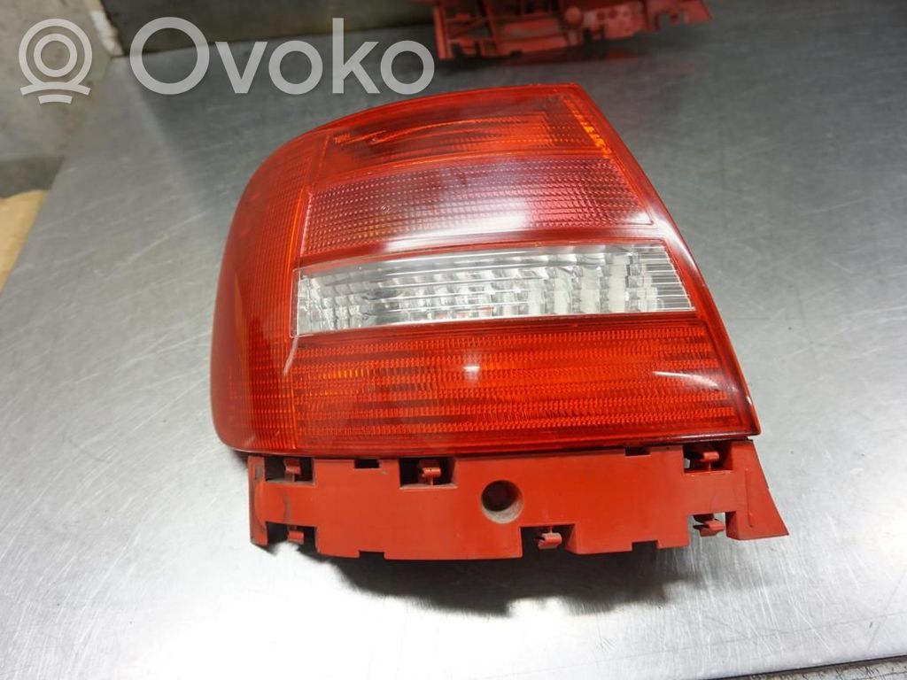 Audi A4 S4 B5 8D Luci posteriori 