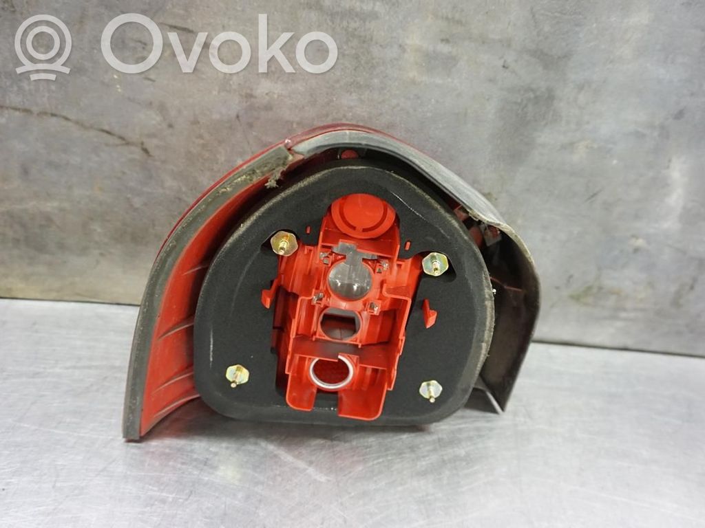 Takavalot   8L0945096C,157670,00156564