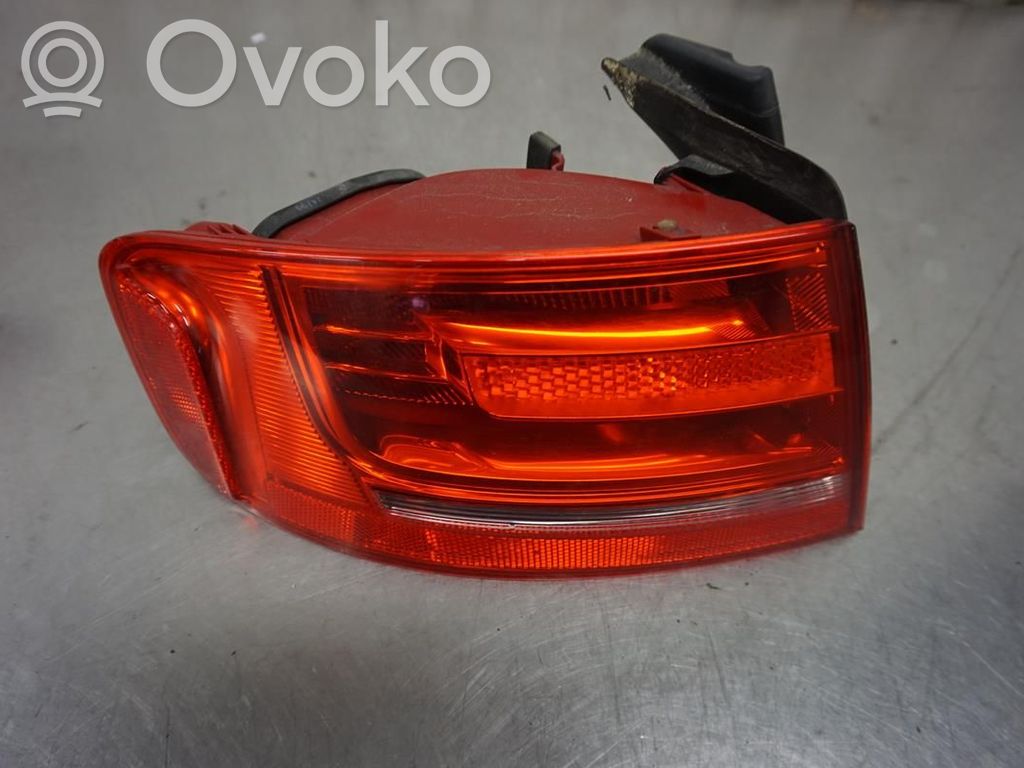 Audi A4 S4 B8 8K Rückleuchte Heckleuchte 