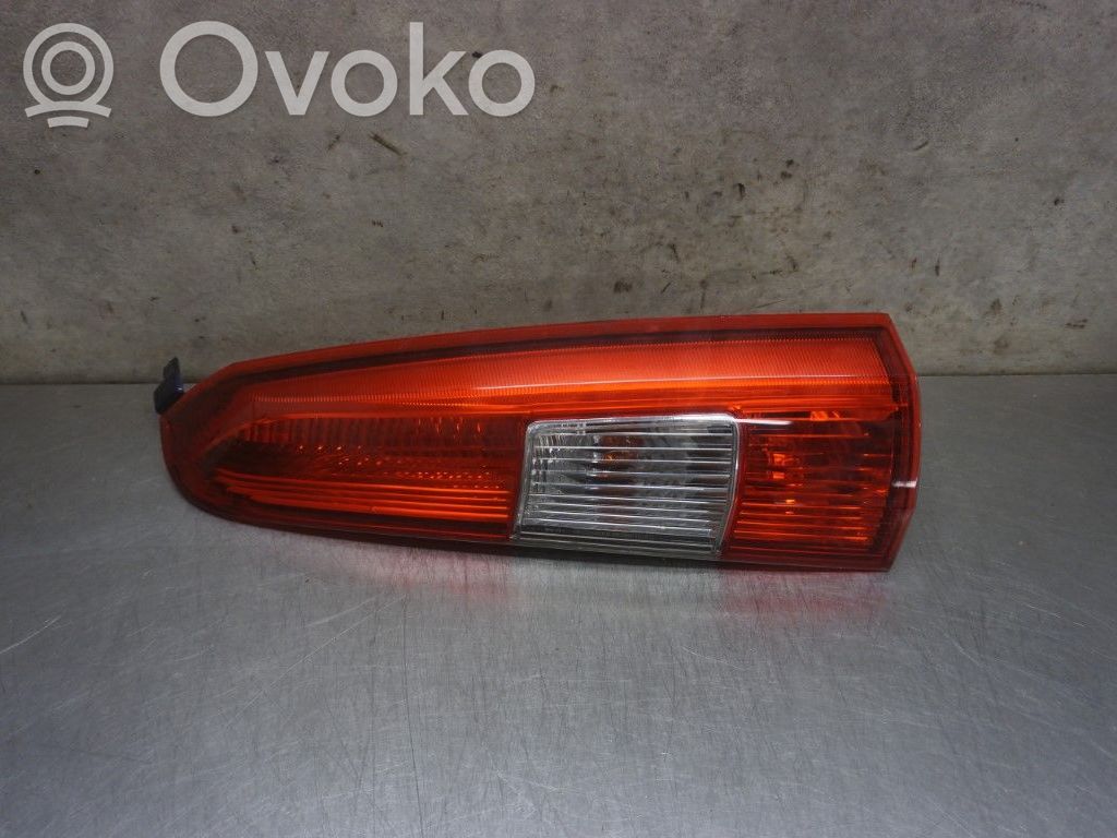 Volvo V70 Lampă spate în caroserie 
