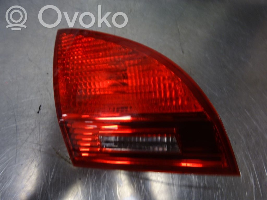 KIA Venga Lampă spate în capacul portbagajului 