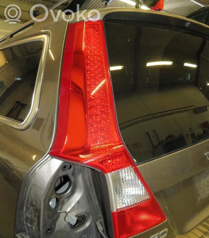 Volvo XC70 Lampă spate în capacul portbagajului 