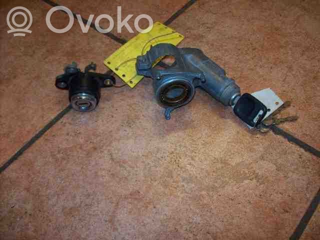 Citroen C4 I Rivestimento portellone