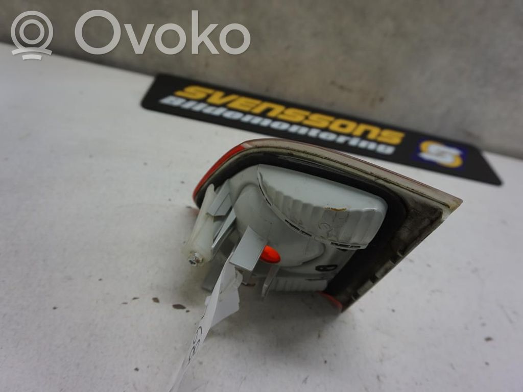 Lampy tylnej klapy bagażnika   63216925894,158304