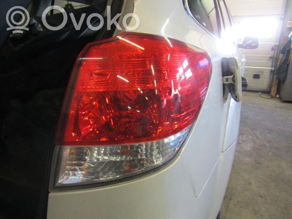 Subaru Outback Luz trasera/de freno
