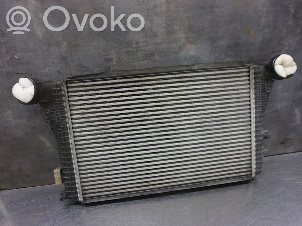 Audi A3 S3 8P Chłodnica powietrza doładowującego / Intercooler 