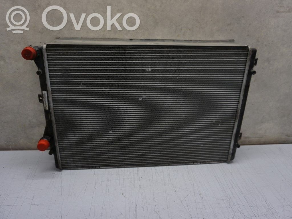 Volkswagen PASSAT B7 Radiator lichid răcire 