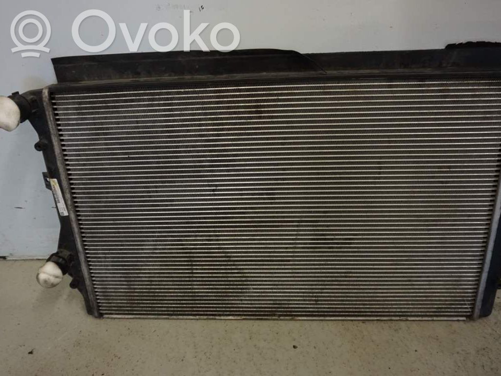 Volkswagen Golf V Radiatore di raffreddamento