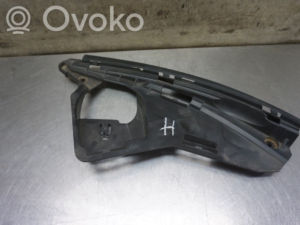 Volvo XC60 Soporte del parachoques delantero 