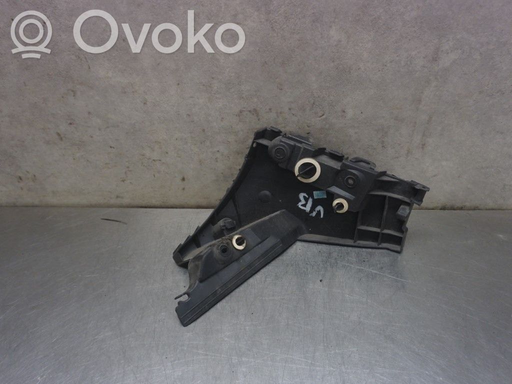Renault Clio III Takapuskurin kannake 