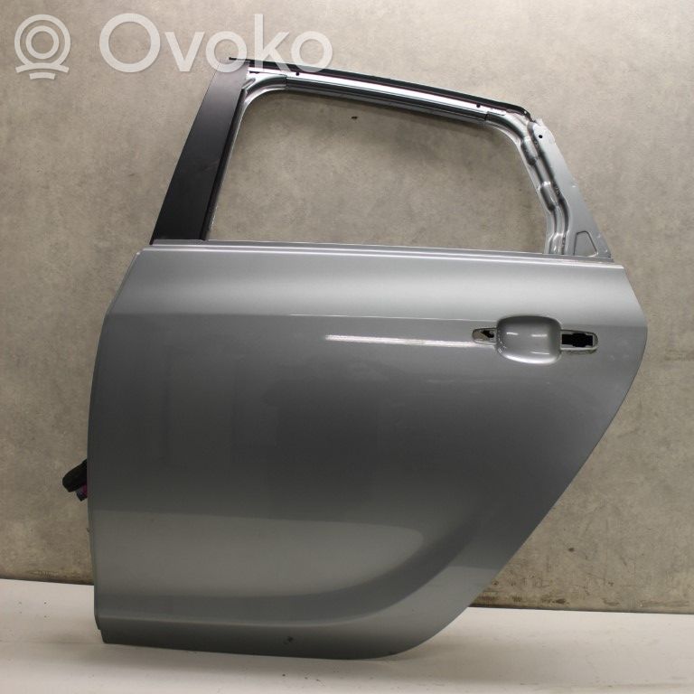 Opel Astra J Puerta trasera 