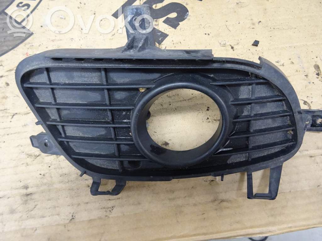 Mercedes-Benz A W169 Grilă/ornament proiector ceață față 