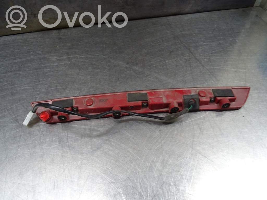 KIA Ceed Third/center stoplight 