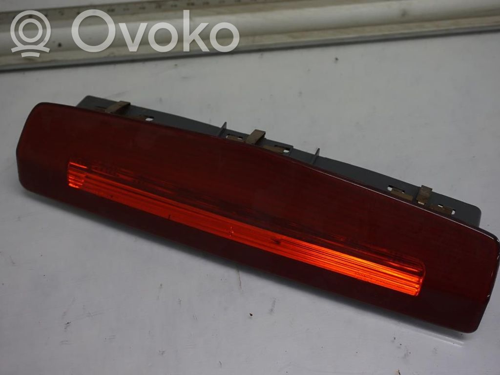 Opel Astra H Trzecie światło stop 