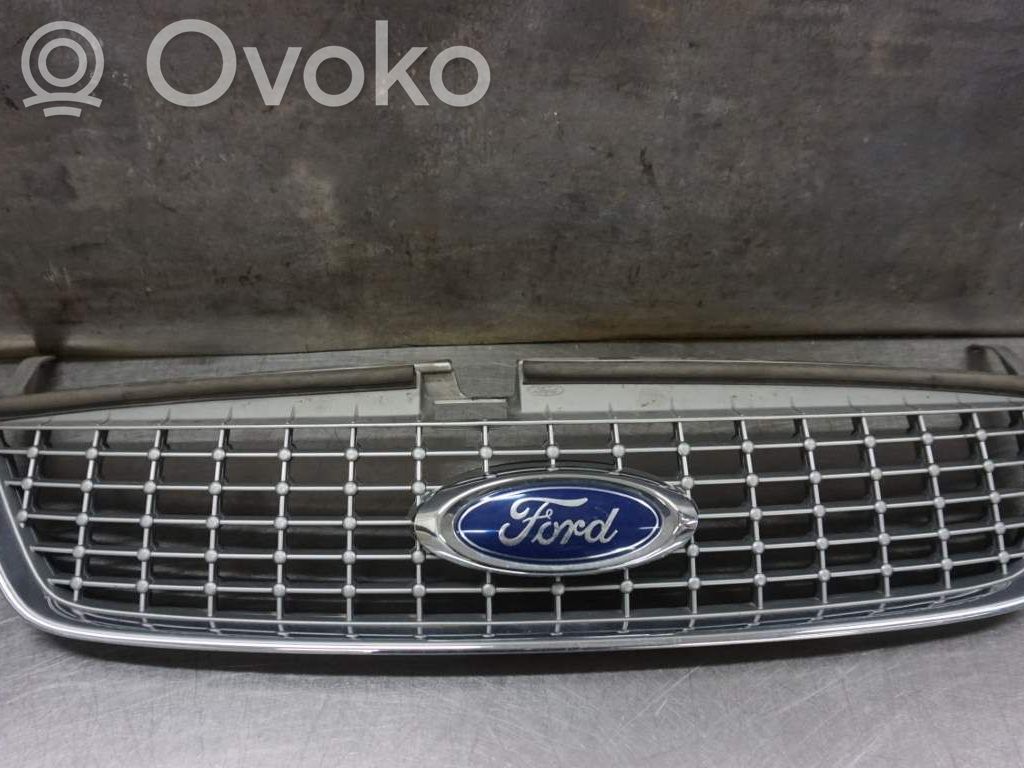 Ford Mondeo MK IV Mascherina inferiore del paraurti anteriore 