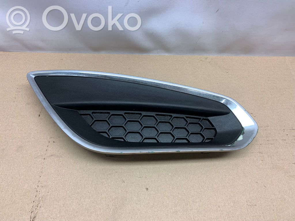 Volvo V60 Rivestimento del pannello parte angolare del paraurti anteriore 
