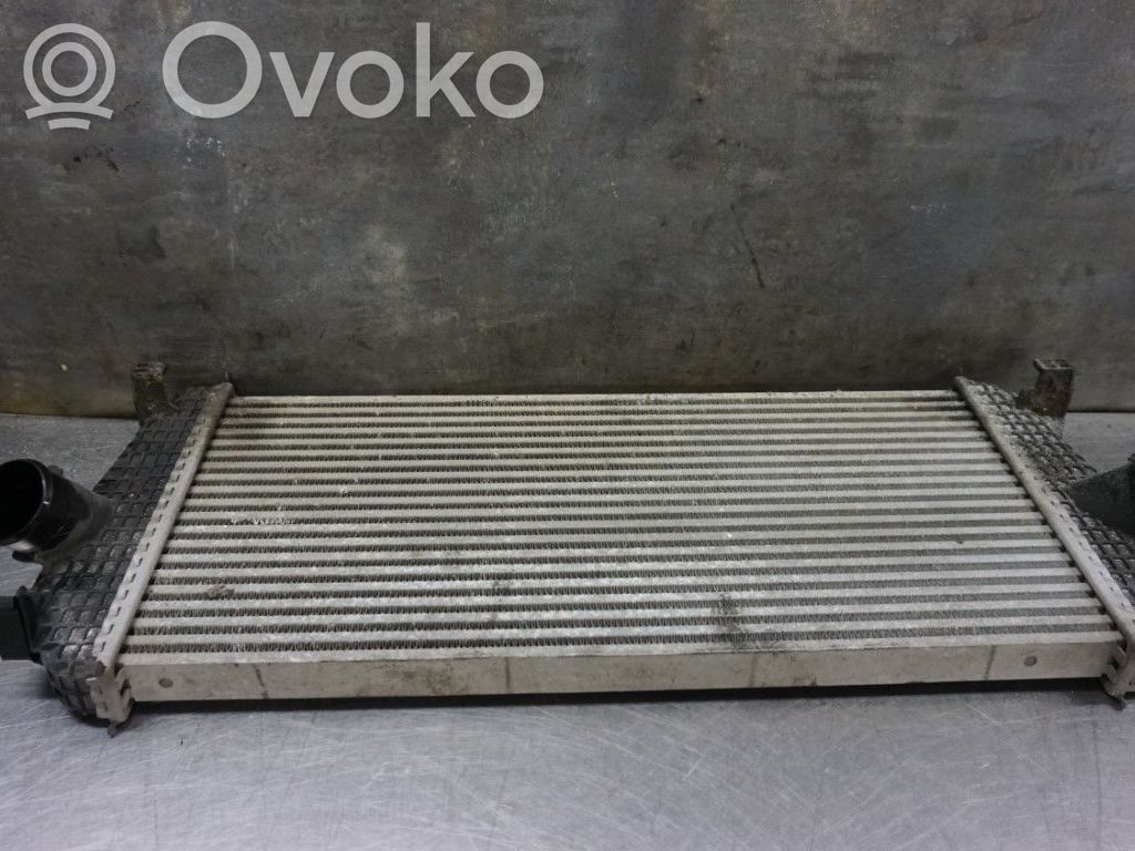 Interkūlerio radiatorius   4677732AD,N027622
