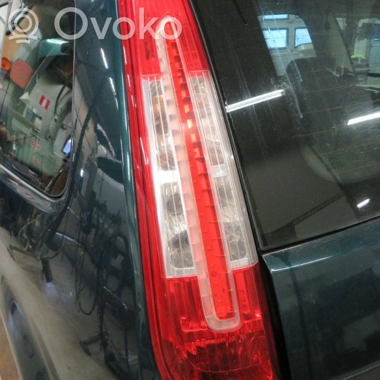 Rear/tail lights   1543052,N025904