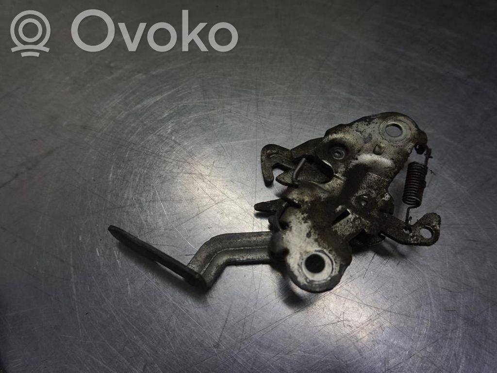 Spyna variklio dangčio   7934A1,N034432