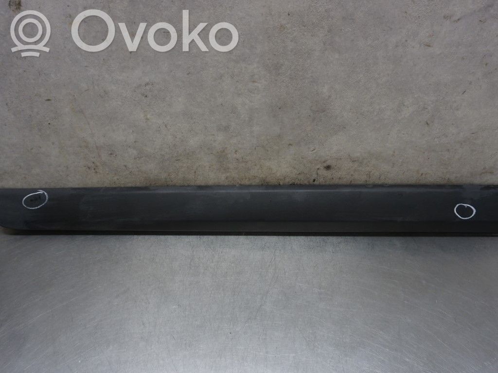 Listwa drzwi przednich   31349593,N046587