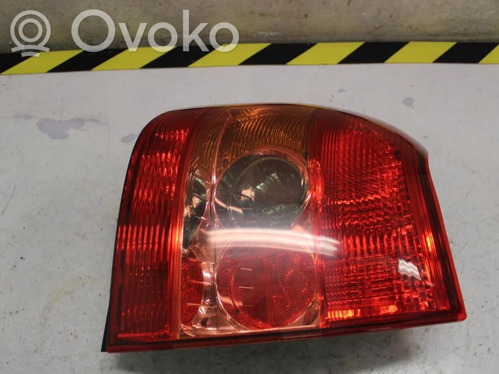 Toyota Corolla E120 E130 Galinis žibintas kėbule 