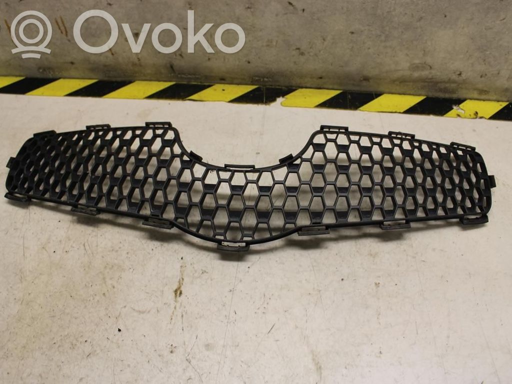 Toyota Yaris Griglia superiore del radiatore paraurti anteriore