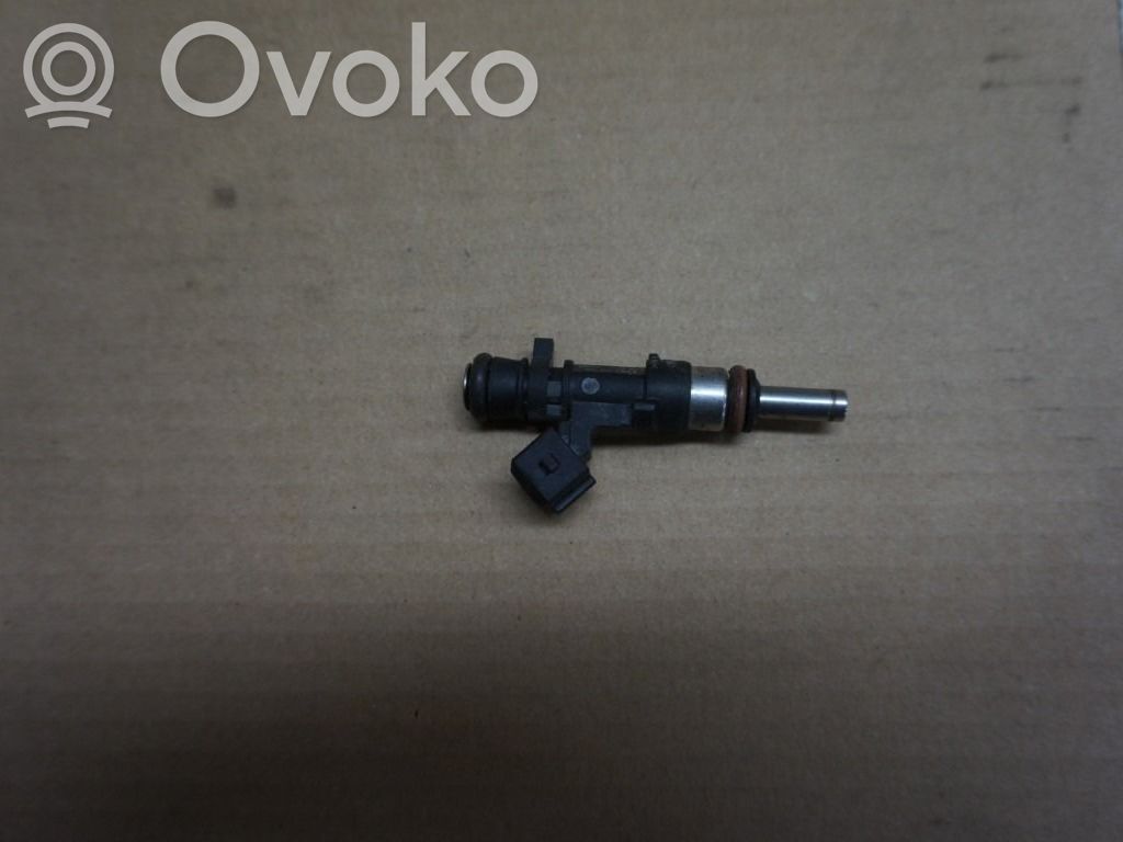 Opel Zafira C Inyector de combustible 