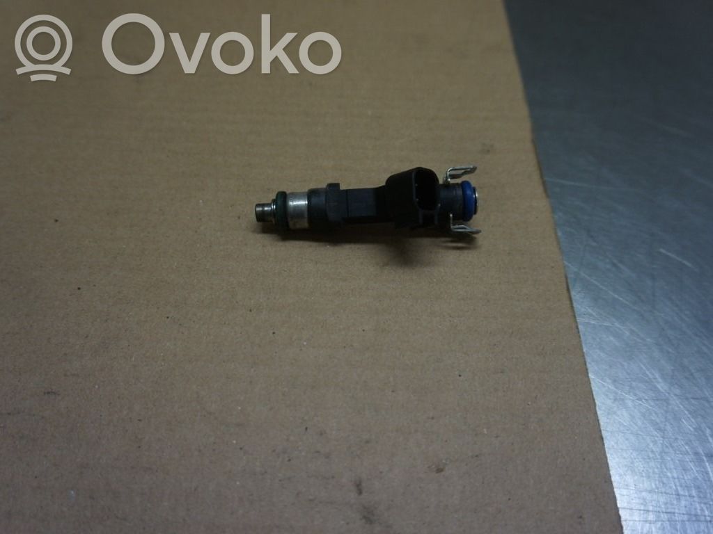 Volvo V70 Inyector de combustible 