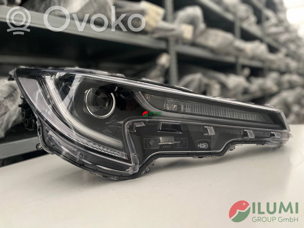 Toyota Corolla E210 E21 Lampa przednia 