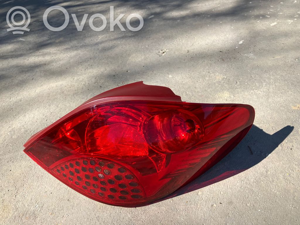 Lámpara de faros/luces traseros