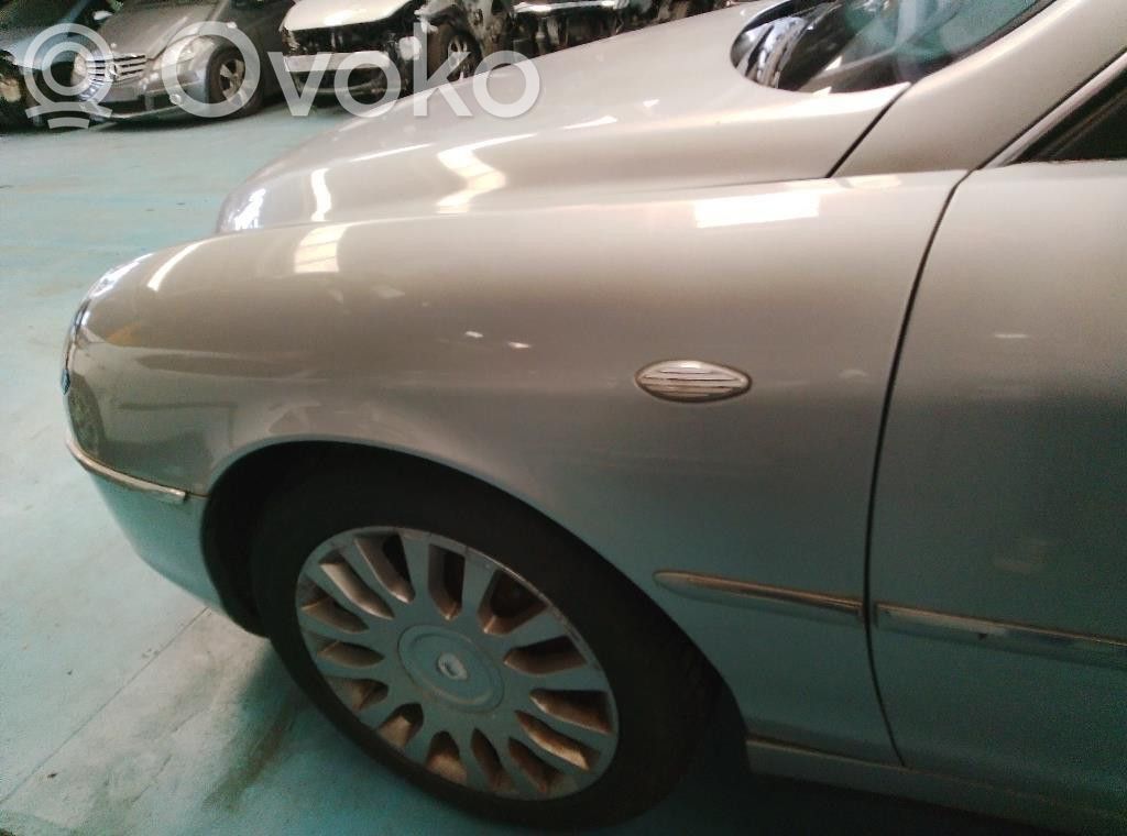 Lancia Thesis Fender 