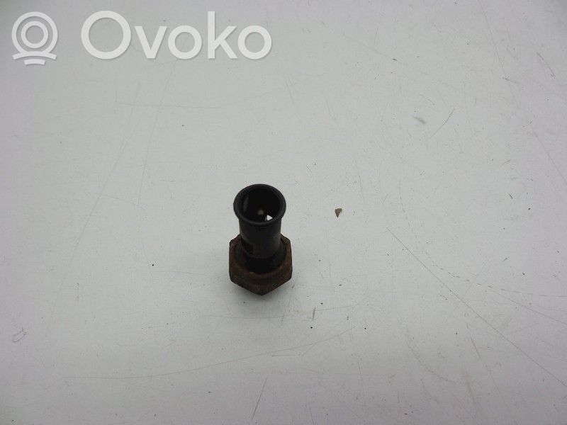 Oil pressure sensor